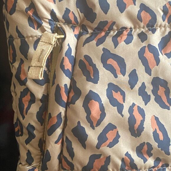 Amazon Essentials Girls Leopard Print Vest. Size Medium. - Picture 4 of 4